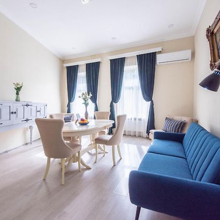 Old Town-Booking Apartment Tbilisi Exteriör bild